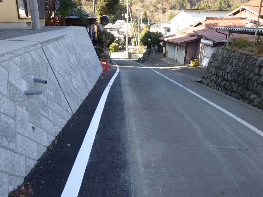 施工実績|下夏狩入口線道路改良工事(都留市の土木工事)
